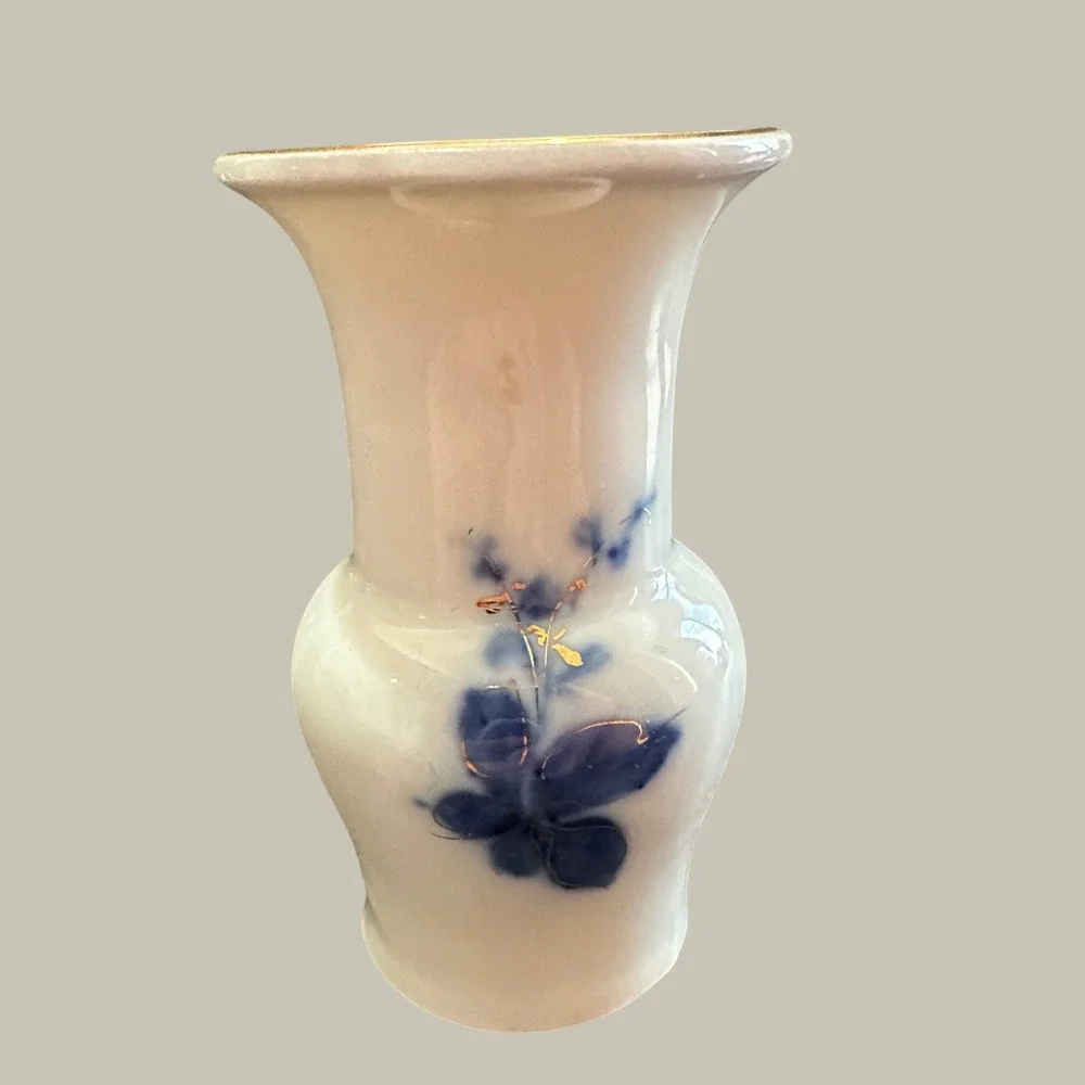 Sumi Porcelain Bud Vase Cluj Romania Handmade Hand Painted Blue Gold Floral 4.5